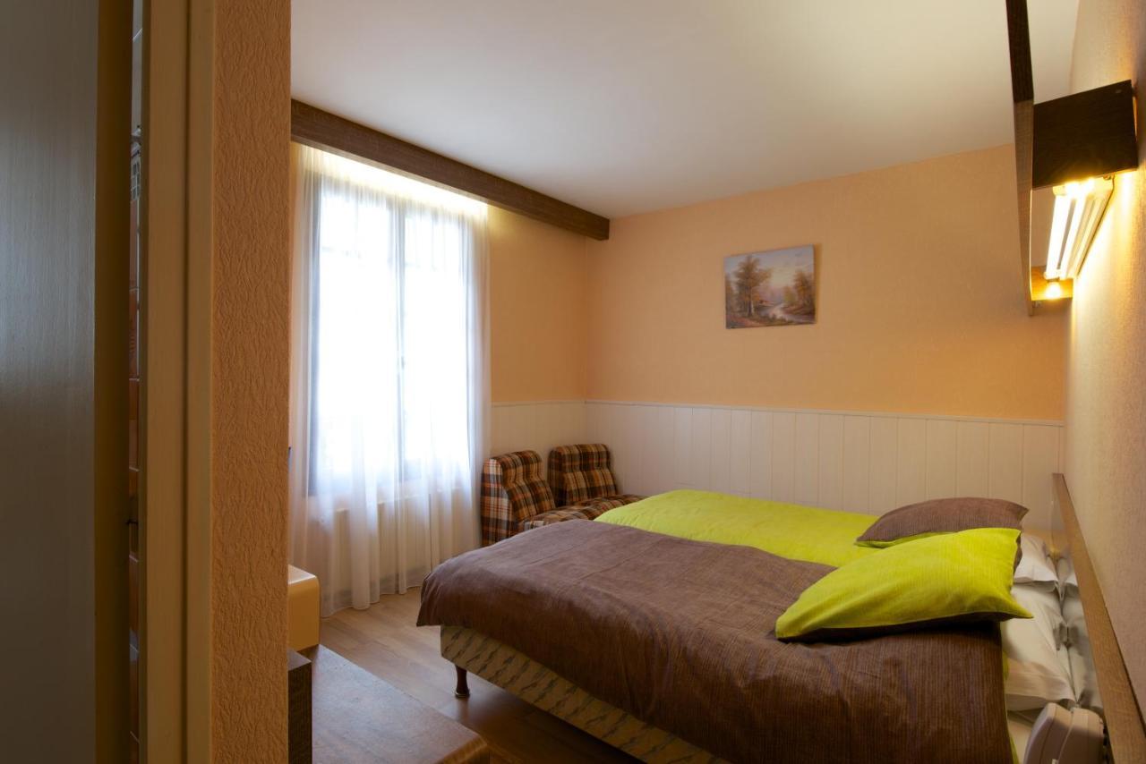 Logis Hotel De France Arudy Eksteriør billede