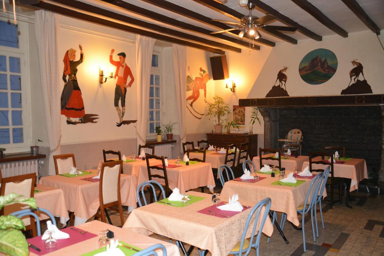 Logis Hotel De France Arudy Eksteriør billede