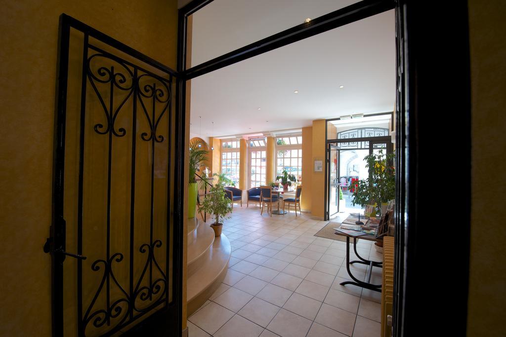 Logis Hotel De France Arudy Eksteriør billede